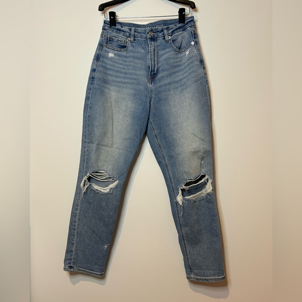 American Eagle Outfitters Light Blue Ripped Boyfriend Jeans